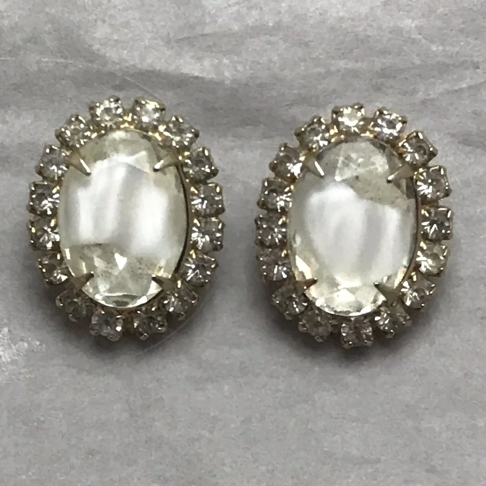 Vintage Rhinestone Earrings White Glass Stones